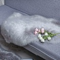 Miniatyrbild 3 av 5: Faux pälsfårskinn matta (60 x 90 cm) Faux fleece stolöverdrag sittdyna mjuk fluffig lurvig matta för sovrum soffa golv (grå, 60 x 9