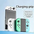 Miniatyrbild 5 av 5: Laddningsgrepp för Switch Joycon med laddningsindikator, rektangelformad laddningsdocka, laddningsstation för handkontroller, vit