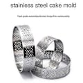 Miniatyrbillede 2 af 5: Tærtering i rustfrit stål Tærteform Kage Mousse Forme Småkager Konditori Cirkeludstikker Tærte Perforeret Bageværktøj 7cm