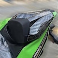 Pikkukuva 2 / 5: Moottoripyörän takapenkin suojus kate matkustajan istuimen kate -4R -4RR ZX4R ZX4RR 2023 (Vihreä)