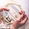 Pikkukuva 2 / 5: 16 kappaleen kirjontakehäsarja, 4 kokoa, 4 tuumaa, 5,1 tuumaa, 6,7 tuumaa ja 8 tuumaa ristikehä DIY-taideaskarteluun