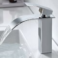 Miniatyrbild 1 av 5: Modern Cascade badrumskran, elegant design kaskad tvättställsblandare, mässings badrum mixer, varmt och kallt vatten tillgängligt, kromat kaskad kran G