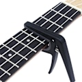 Miniatyrbild 1 av 5: Capo för Elgitarr Akustisk Gitarr Stålsträng Ukulele Capo Metallmaterial Svart (1st, svart)