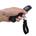 Pikkukuva 6 / 10: 3-in-1 Digitaalinen Matkalaukkuvaa'a (50kg/110lbs) Taskulampulla ja Power Bank -toiminolla - LCD-näyttö Matkatavaroiden Painon Mittaamiseen