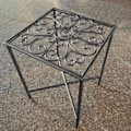Miniatyrbillede 2 af 10: Jern blomsterstand pothos multi-lags enkel sukkulent stue indendørs kontor balkon pladsbesparende blomsterstand (enkelt sort)