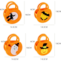 Pikkukuva 6 / 6: 4 kpl Halloween-karkkipusseja, Halloween-karkkipussien täyttö