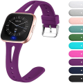Miniatyrbilde 1 av 4: 3 Slanke Klokkearmbånd, Kompatibel med Fitbit Versa 2 Armbånd/Fitbit Versa/Fitbit Versa Lite/SE, Silikonutskiftbare Smartklokkearmbånd deep purple L