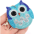 Miniatyrbild 2 av 5: DIY Uggle Nyckelring Diamantmålning Full Diamant, DIY 5D Mosaik Shap