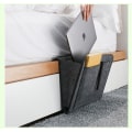 Miniatyrbilde 5 av 7: Sengside Oppbevaringspose i Filt med Lommer, Seng Sofa Skrivebord Henge, ZQKLA