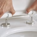 Pikkukuva 3 / 8: 1 Pari WC-Istuimen Sarana, WC-Istuimen Saranan Kiinnitykset, WC