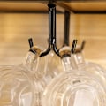 Miniatyrbillede 5 af 6: Kopholder under skabet, til bar, kaffekopper, krus
