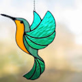 Pikkukuva 3 / 5: Stained glass -ikkuna riippuu, kolibri, aurinkokoukku ikkunan koristeluun