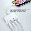 Pikkukuva 2 / 5: Dual 3.5mm Kuulokeliitäntäsovitin 4-in-1 Kuulokkeet ja Lataus Äänenjakaja Kuulokeliitäntäsovitin iPhonelle 12 / 11 Pro / Xs / Xs Max / Xr