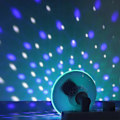 Pikkukuva 5 / 5: Langaton RGB-musiikkilamppu, monivärinen kaukosäädin, sopii kellariin ja autotalliin