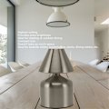 Miniatyrbillede 4 af 5: 3W Trinløs Dæmpning Touch Bordlampe Skrivebordslampe 1800mAh Ledningsfri 3 Farver Genopladelig Natbord Lampe til Bar Sølv