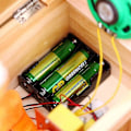 Miniatyrbilde 3 av 4: Kryc Treboks Useless Box - La meg være i fred-boks, Mest Ubrukelig Maskin, Ikke Rør