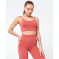Pikkukuva 1 / 4: Röd Seamless Sport BH Topp Red L