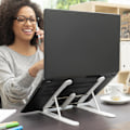 Miniatyrbillede 3 af 7: Laptopstativ med Åbent Design - Justerbart