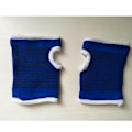 Miniatyrbild 3 av 4: A Pair of Basketball Sports Wrist Guards