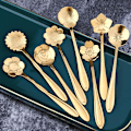 Miniatyrbillede 4 af 4: Elegante Blomsterdesign Dessert Skeer i Rustfrit Stål, 8 stk