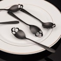 Miniatyrbillede 2 af 5: 15,2 cm sort kranieske, sæt med 6 skelet teskeer kranie i rustfrit stål sukkerske, kaffe- og teomrøringsske, cool mørkt moderigtigt design