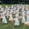 Miniatyrbillede 6 af 8: 6 stk. Bryllupsstol Dekorationer Elegant Kunstige Blomster Greenery Chiffon Bånd Bryllupsstol Blomst