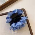 Blommig hårklämma hästsvansklämma, blå blue