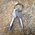 Pikkukuva 1 / 5: 2 avainta ruostumaton avaimenperä set EDC Outdoor Multifun 银色