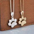 Miniatyrbillede 2 af 5: Mode Kvinder e Kæledyr Hunde Footprints Cat Paw Pendant Chain Neck Silver One Size