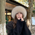 Miniatyrbilde 4 av 8: Fluffy Faux Fur Bucket Hat for Kvinner - Luksuriøs, Plysj Fiskerhatt Coffee