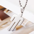 Miniatyrbillede 5 af 5: Billie Eilish Pendant halskæde Rund Strand Chain Rustfri Ste White