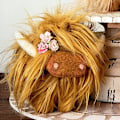 Miniatyrbild 2 av 4: Handgjord Highland Cow Gnome, Farmhouse Nordic Dwarf Heminredning Yellow brown