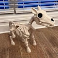 Miniatyrbillede 2 af 4: Crazy Bonez Enhjørning Skelet Figur