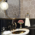Miniatyrbillede 2 af 5: Elegant Håndklædering i Rustfrit Stål, Vægmonteret Badeværelsestilbehør, Fleksibel Svingring, Pladsbesparende Design, Robust, Nem Installation, Sund