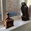 Miniatyrbilde 4 av 5: Malteserfalken-statue, rekvisitt for hjemmet, håndlaget harpiks-skulptur