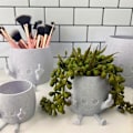 Miniatyrbilde 1 av 4: Midtfinger Blomsterpotte Resin Morsomt Uttrykk Hageplanter For Hjemmet, 100% Ny
