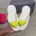 Miniatyrbild 5 av 5: Regnbågsfärg Flip Flops Dam Ytterkläder Sommar Hjärta Strandsandaler Mjuk sula Tofflor Inomhus Paltform EVA Dam Skor Tofflor Yellow--B 36-37(23-23.5CM)