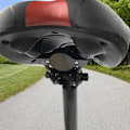 Pikkukuva 3 / 5: Airtag-pyöräteline Airtag-silikonikotelo GPS-paikannin Pyörä kannettava kadonneen paikannin Airtagit Pyörän istuin/koira/kissa tarvikkeet Varkaudenesto Musta