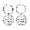 Miniatyrbillede 1 af 3: 2 stk Fødselsdagsgave Nøgleringe Brev Til Min Datter Trykning Nøgleholder Rund Vedhæng Rustfrit Stål Nøgleringe Håndværk Ornamenter Silver 3cm