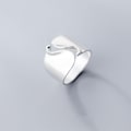 Miniatyrbillede 3 af 5: Sølvring, skinnende bølget twist justerbar ring