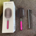 Miniatyrbilde 3 av 4: Dyson Supersonic Comb og Paddle Brush Styling Set Fuchsia/Nickel 4 Farger