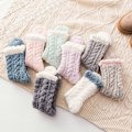 Miniatyrbillede 2 af 3: 6 stk. Kvinders Fluffy Fuzzy Sokker Hjemmesko Bløde Hytte Fleece Hyggelige Strømpefyld Plyssede Vinter Seng Julegave Sokker til Damer