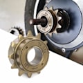 Miniatyrbillede 2 af 5: Sinknap 12t Pålidelig Frihjul Enkel Installation Ikke Let At Deformere Lang Levetid Nyttig Mini Svinghjul Til Cykel