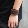 Miniatyrbillede 2 af 5: Ægte Bredt Læder Casual Mænds Brun Manschet Armbånd Y