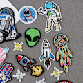Miniatyrbillede 3 af 5: 21 stk. broderede stryge-på sy-på patches rum planeter astronaut patches til tøj