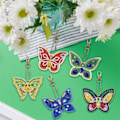 Miniatyrbillede 4 af 4: 5 Stykker 5D DIY Butterfly Diamantmaleri Nøgleringe, DIY 5D Diamantkunstmaleri Diamantmaleri Nøglering Nøglering Pen M