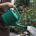 Miniatyrbillede 4 af 5: Havevandingskande i Plastik med Lang Vandingsdyse til Balkon, Grøntsagsdyrkning og Blomster