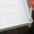 Miniatyrbillede 5 af 5: 2 stk. afløbs- og opbevaringsbakke i plast, tyk rektangulær palle, hvid