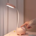 Miniatyrbillede 2 af 5: Sød tegneserie dinosaur lille bordlampe USB opladning touch farve skiftende sød børn studerende læring øjenbeskyttelse B