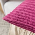 Miniatyrbillede 3 af 5: Sæt med 2 Dekorative Corduroy Pudebetræk Sofa Blød Pudebetræk til Hjemmet Stue Soveværelse Seng Clic Clac 45x45cm Fuchsia